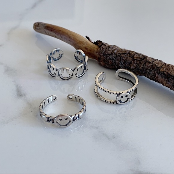 Smiley far ring happy face ring smile face ring silver stacking ring - Picture 5 of 6